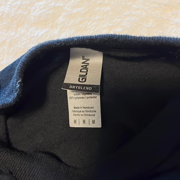 Rare Beauty Rare Impact Black T-Shirt size medium - Picture 3 of 3